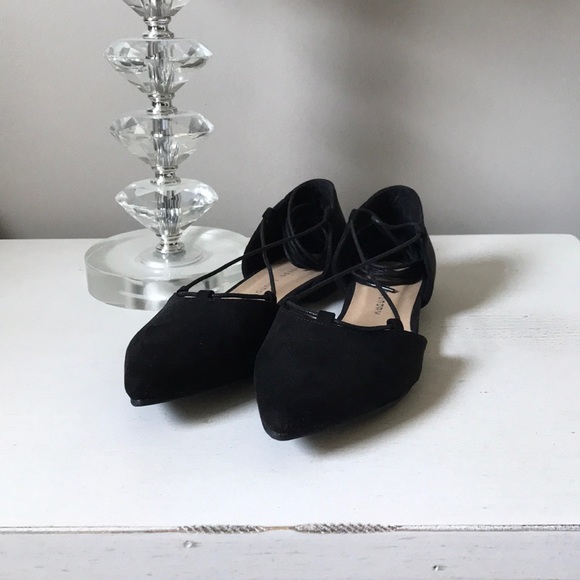 Chinese Laundry Shoes - Chinese Laundry black faux suede lace/tie up flats